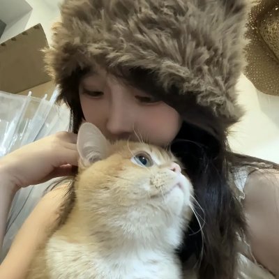 银杏便利店2024海报